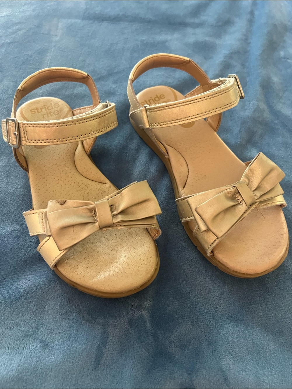 Stride Rite Girls' Gold Bow Sandals